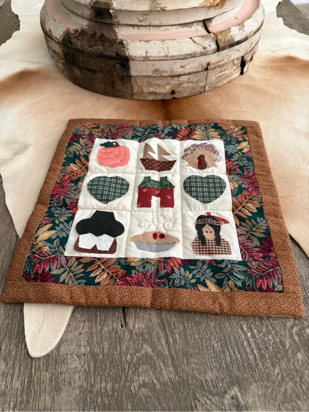Adorable Miniature Thanksgiving Theme Quilt Square
